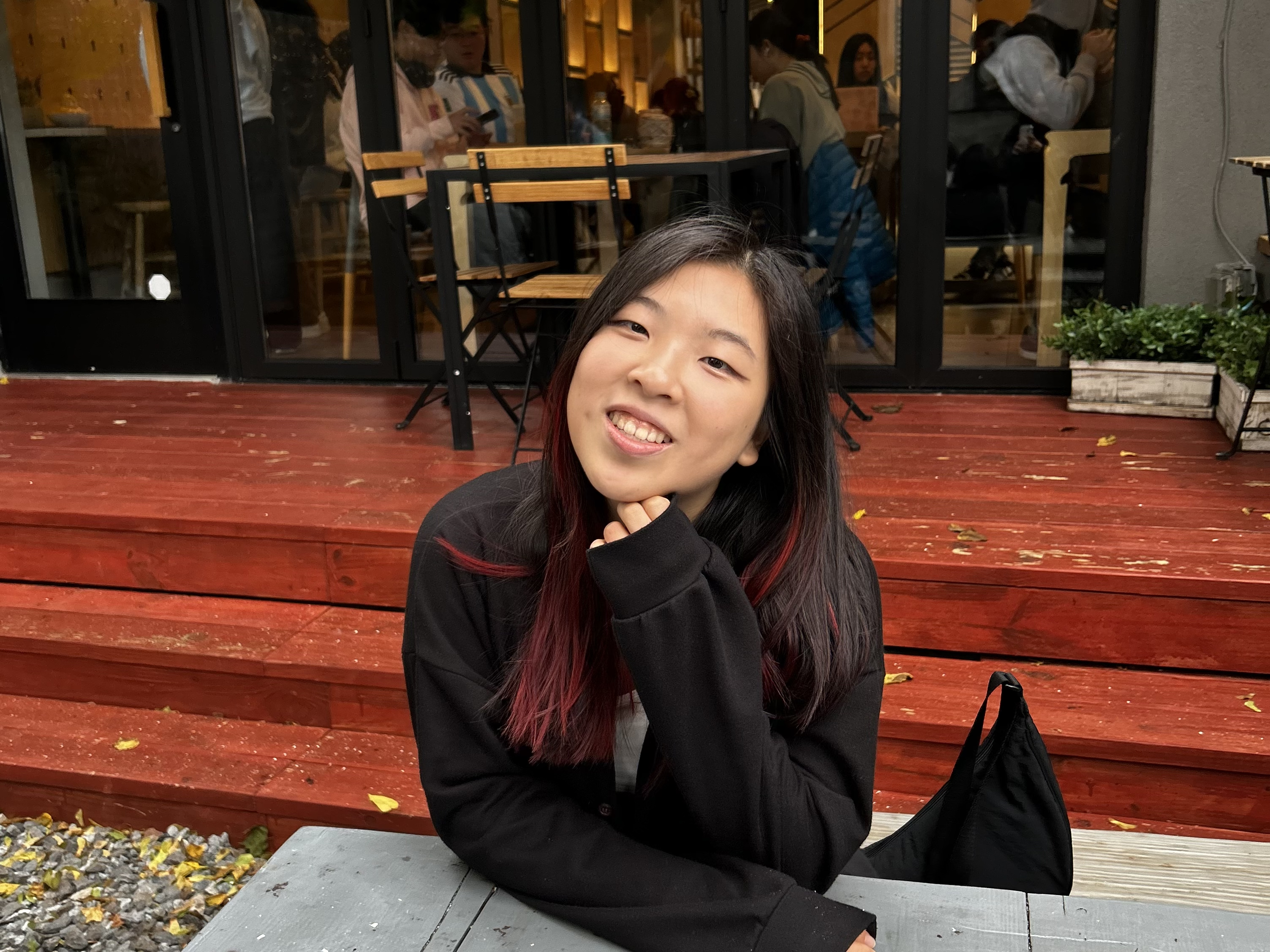 Annabel Tiong headshot