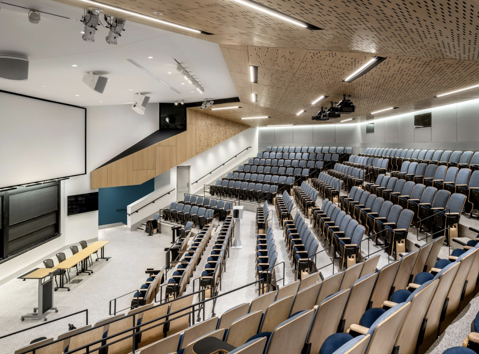 Image of Boomilever room